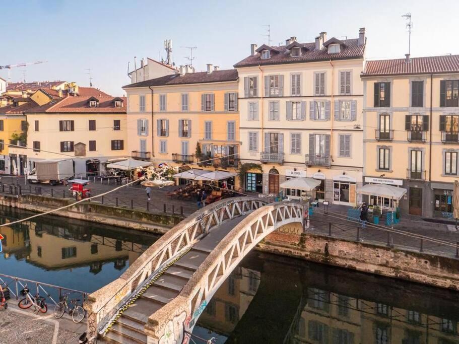 מילאנו Romantic Flat On Navigli River By Easylife מראה חיצוני תמונה